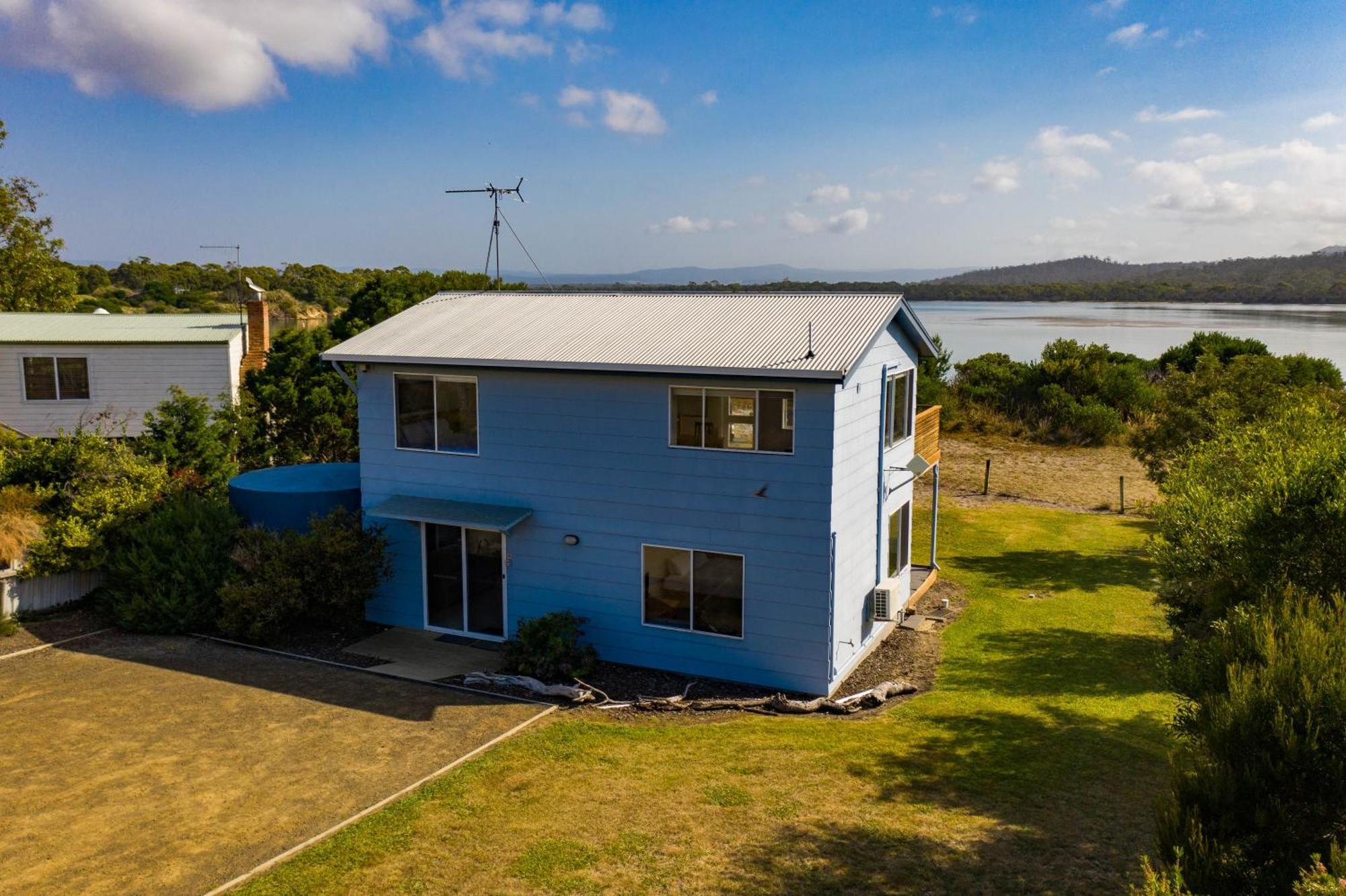 Villa The Blue House Coles Bay Esterno foto